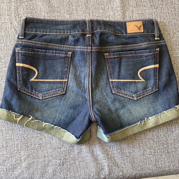 American Eagle Jean Shorts - sz 4 stretch - Picture 2 of 4